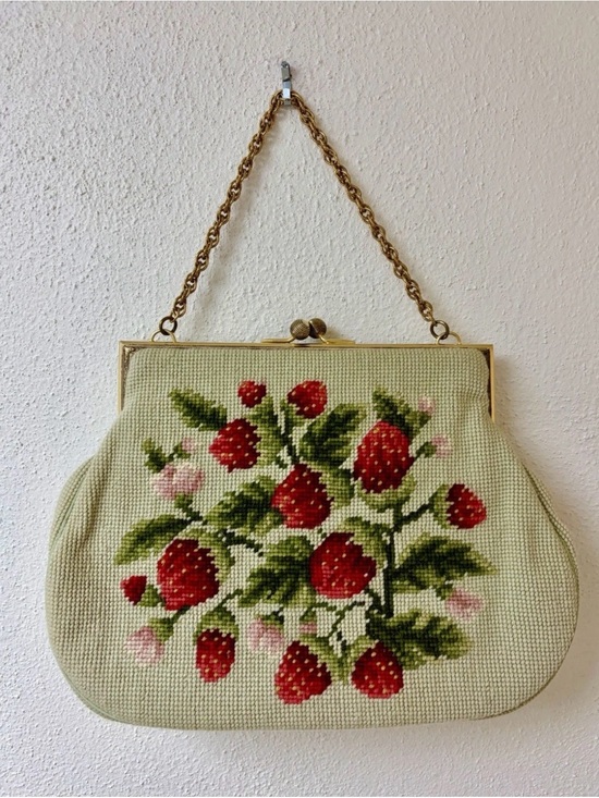 Vintage Handbags - 1960s Complete Vintage
Needlepoint Strawberry Bag SET | Mint MCM 🍓🧚♀️🍄